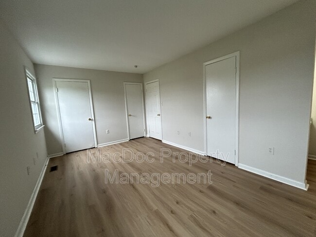 Building Photo - 2538 Sedgewick Pl