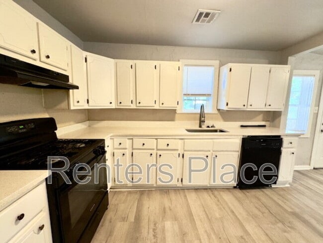 Building Photo - 3119 W 41st St