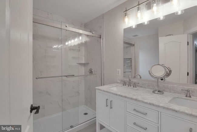 Building Photo - 8229 Jumpers Hole Rd