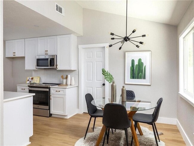 Building Photo - 1606 Colony Creek Dr