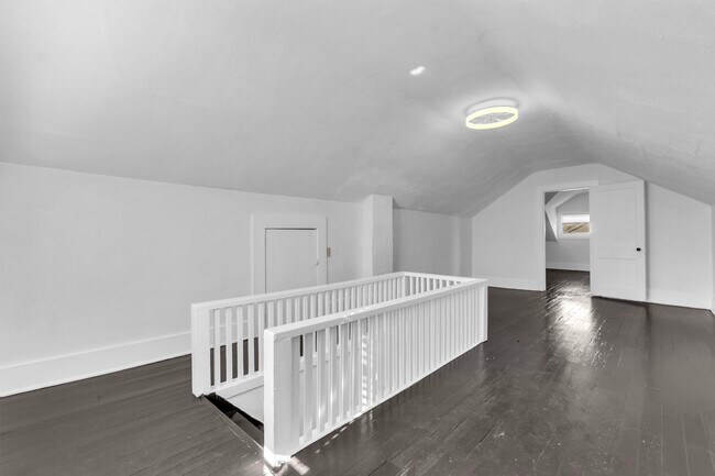 Building Photo - 1851 Manila Ave