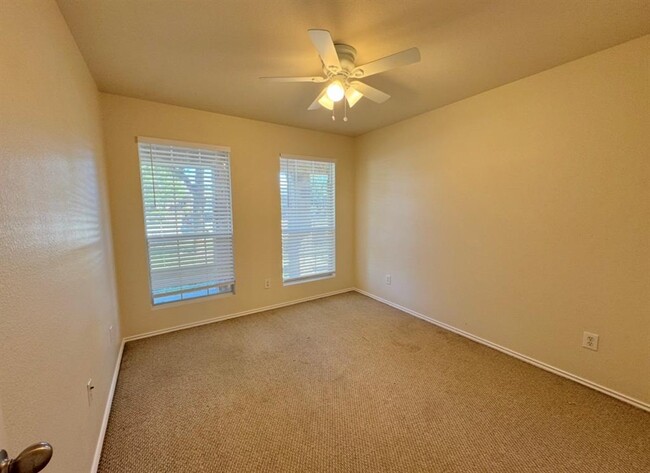 Building Photo - 104 Gettysburg Loop