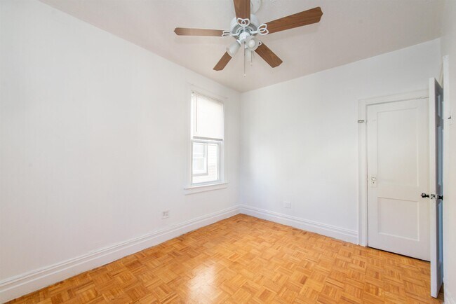 Building Photo - 46 Spruce St