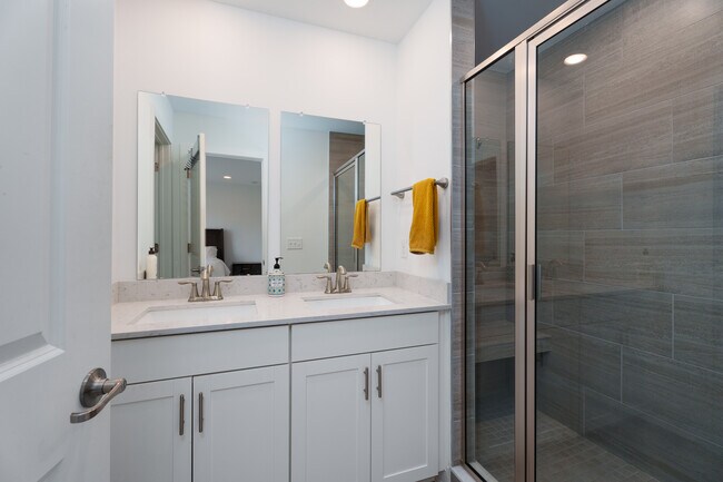 Building Photo - 1907 Swales Ct