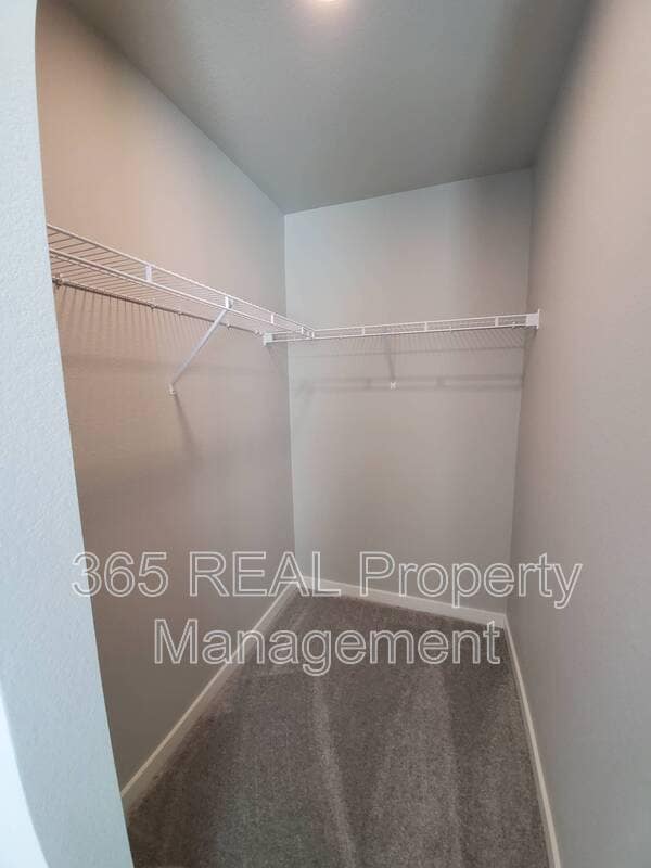 Building Photo - 701 Applegate Trail