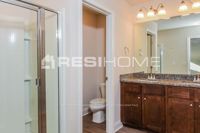 Building Photo - 1005 Tranquil Gdns Pl