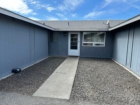 Building Photo - 226 W 21st Ave