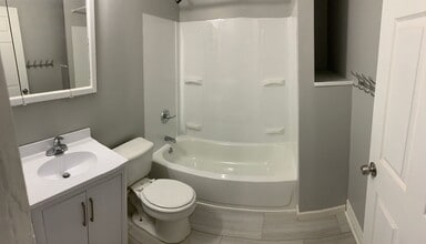 Building Photo - SR 76-78 E 2nd