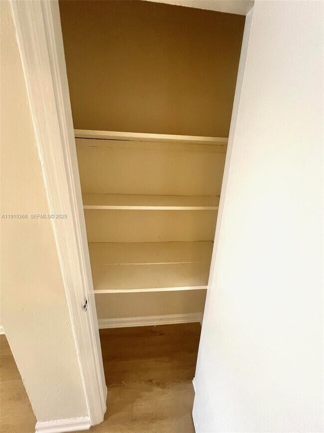 Building Photo - 692 NE 85th St