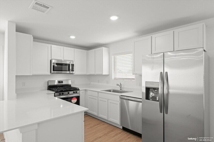 Building Photo - 3167 Savannah Rose Dr