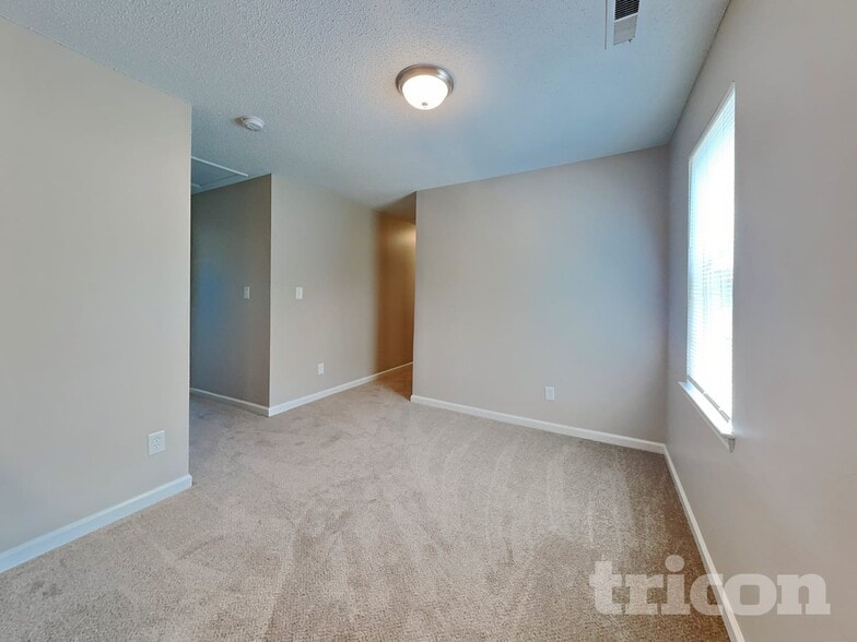 Building Photo - 7021 Paint Rock Ln