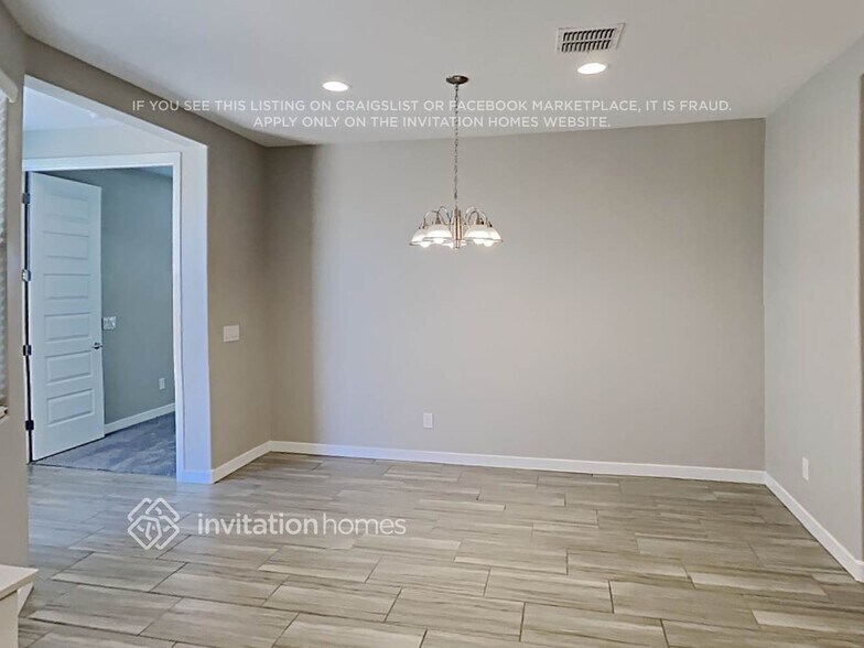 Building Photo - 5921 N 195th Dr