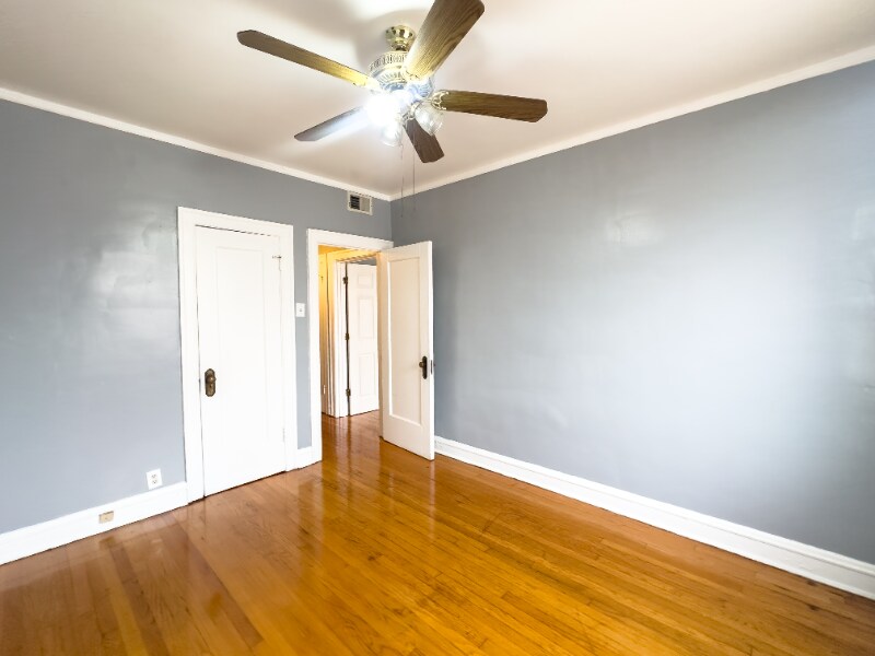 Building Photo - 8305 S Ashland Ave