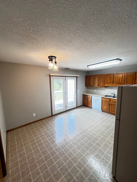 Building Photo - 703 11th Avenue B Ct