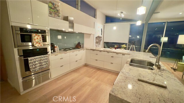 Building Photo - 31676 Seacove Dr