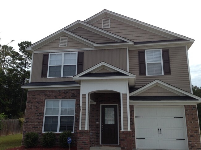 Building Photo - 250 Westbrooke Rd