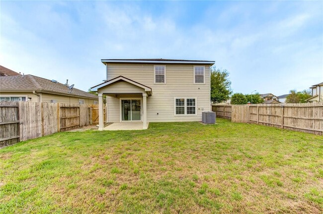 Building Photo - 18503 Fair Grange Ln