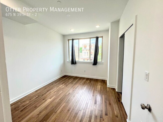 Building Photo - 675 N 39th St
