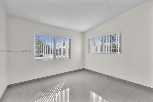 Building Photo - 3930 SW 32nd Blvd