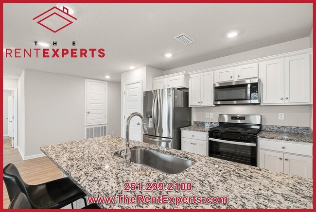 Building Photo - 2599 Cedarwood St