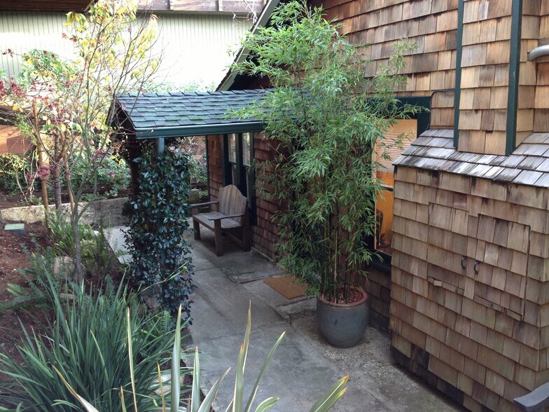 Building Photo - 118 Taylor Dr