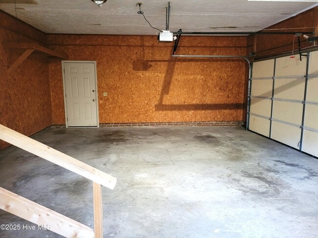 Building Photo - 316 Stornoway Dr