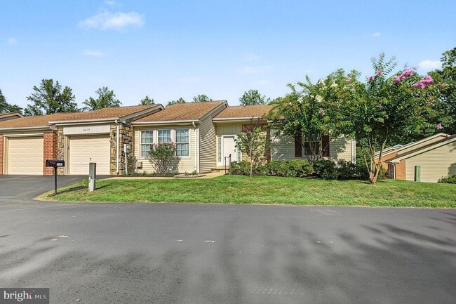 Building Photo - 2615 Point Lookout Cove