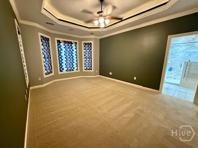 Building Photo - 204 Oak Branch Ct