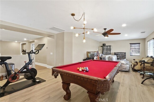 Building Photo - 13713 Turf Paradise St