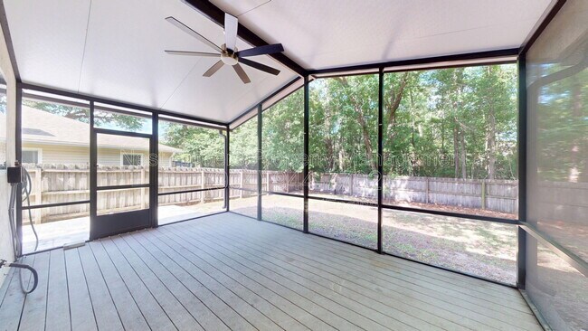 Building Photo - 1063 Collinswood Dr W