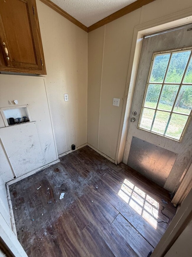 Building Photo - 3 Bed 2 Bath Mobile Home in the Country.