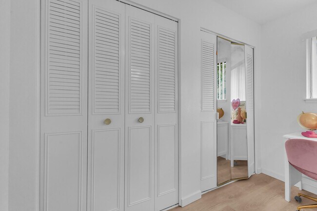 Building Photo - 72682 Thrush Rd