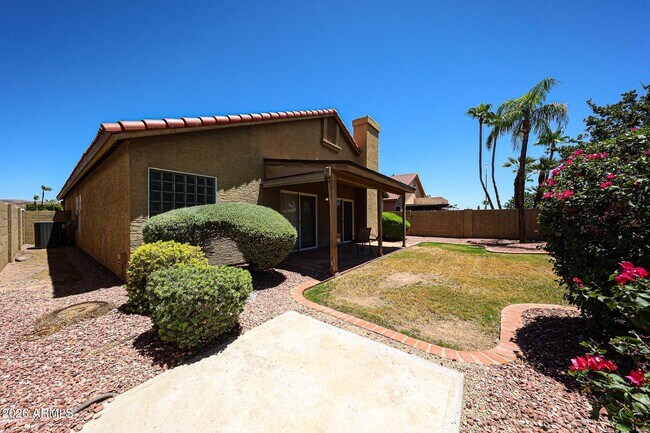 Building Photo - 3305 E Wildwood Dr