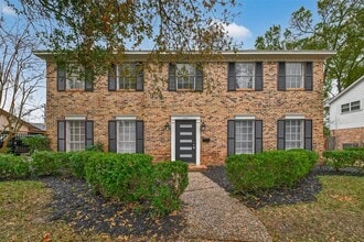 Building Photo - 422 Willow Vista Dr