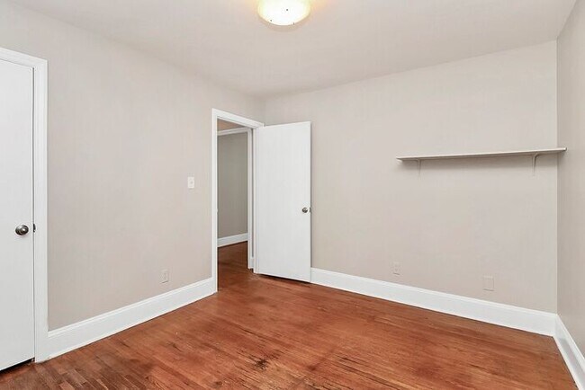 Building Photo - Charming 3BD/1BA Ranch Home