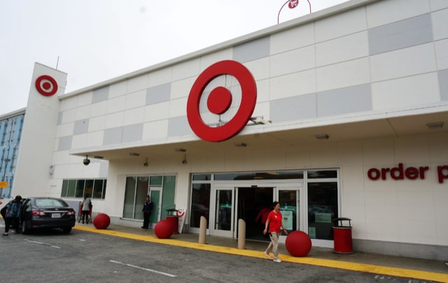 Target 1 mile away - 1386 Page St