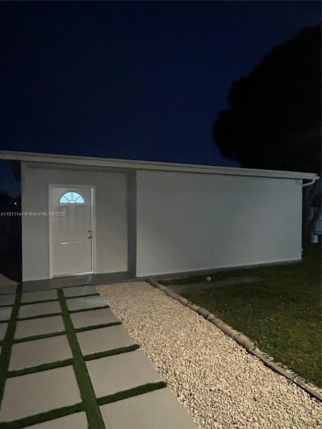 Primary Photo - 4240 NW 198th St