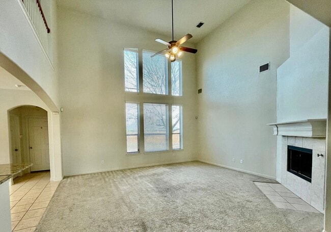 Building Photo - Gorgeous 4-bedroom home!