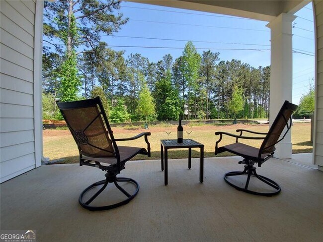 Building Photo - 1704 Pardee Dr
