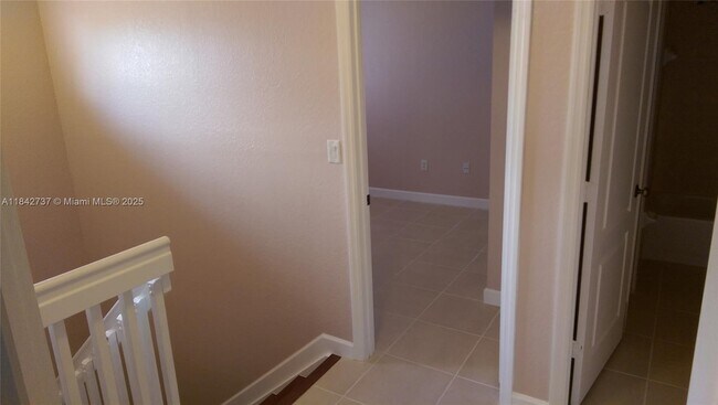 Building Photo - 4321 SW 160th Ave