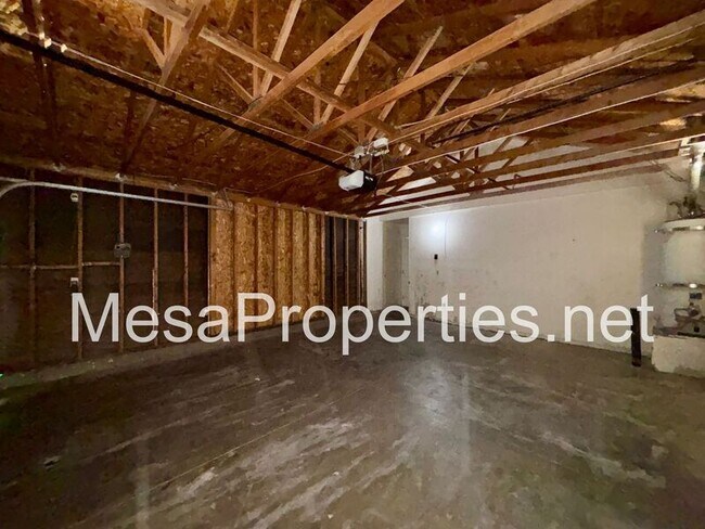 Building Photo - 14451 Green River Rd