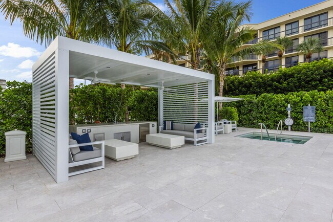 Building Photo - 2773 S Ocean Blvd