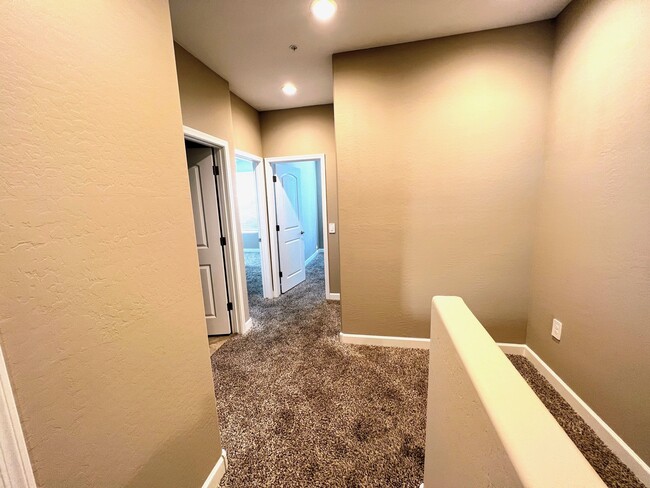 3rd floor hallway - 1255 N Arizona Ave