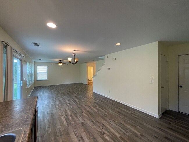 Building Photo - Home in Sable Glen for Rent - South Fulton
