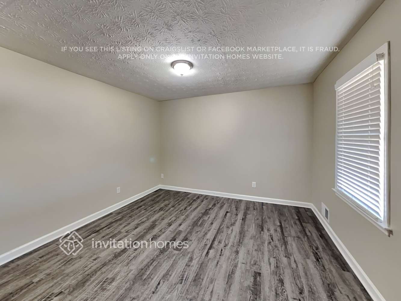 Building Photo - 3930 Grove Trail