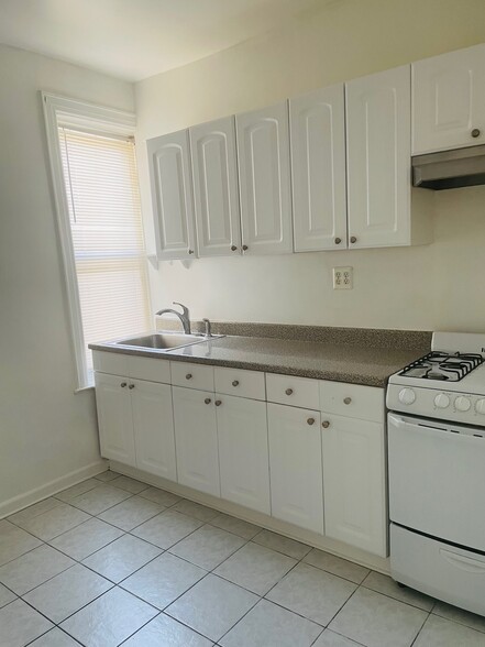 Building Photo - 31-44 35th Street