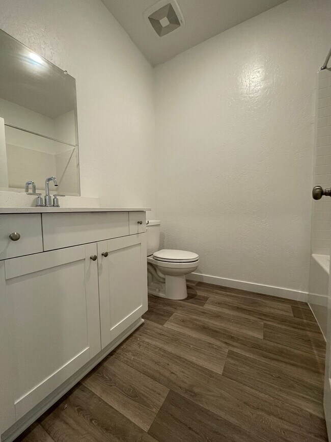 Building Photo - Stunning 3-Bed, 2-Bath Lennar Home in Fresno – Your Dream Home Awaits!