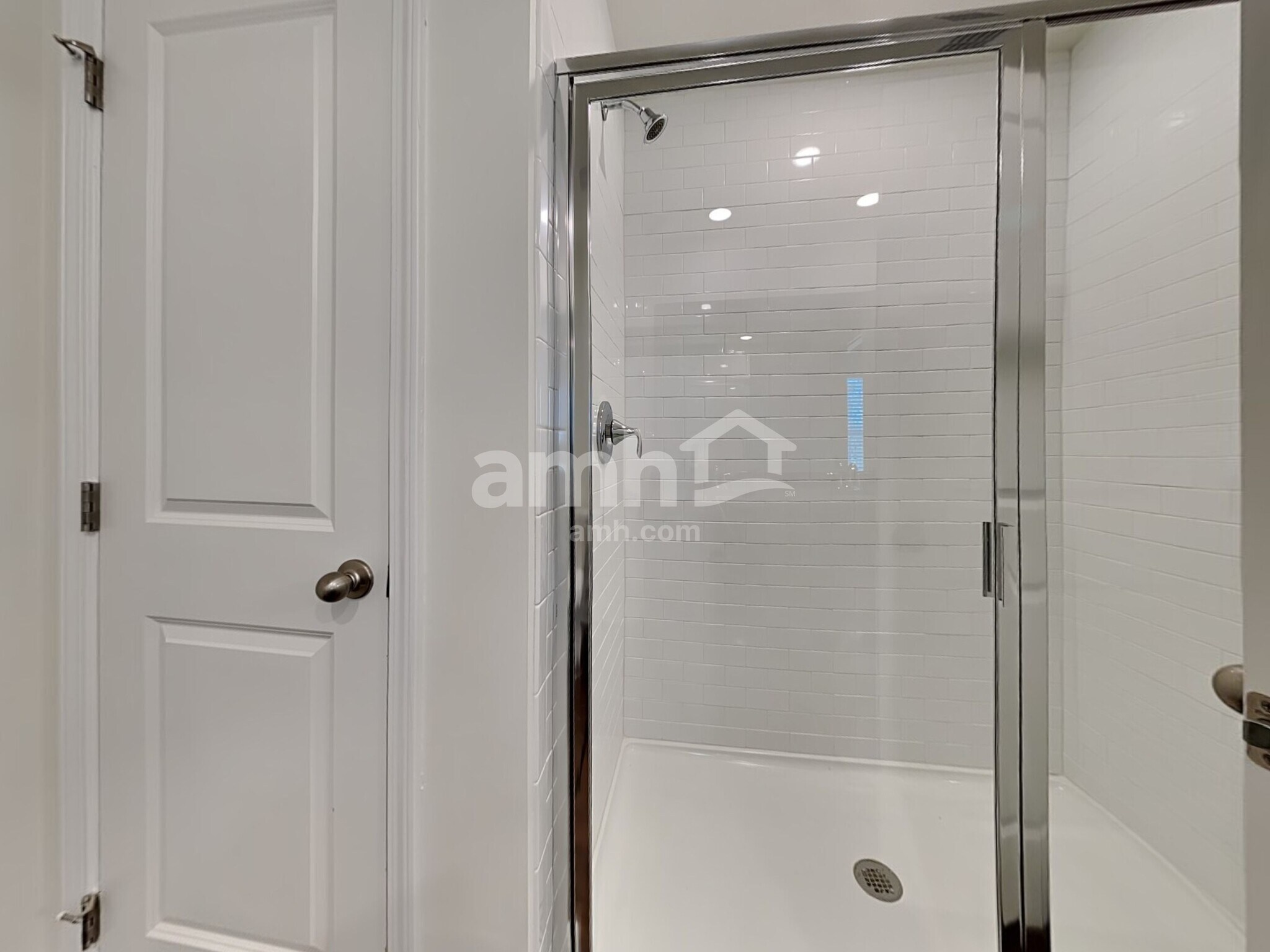 Building Photo - 593 Smt Vw Ln