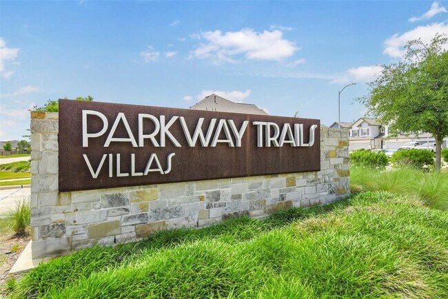 Building Photo - 7321 Hinsdale Dr