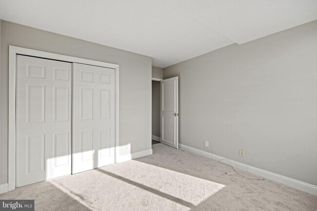 Building Photo - 501 Slaters Ln